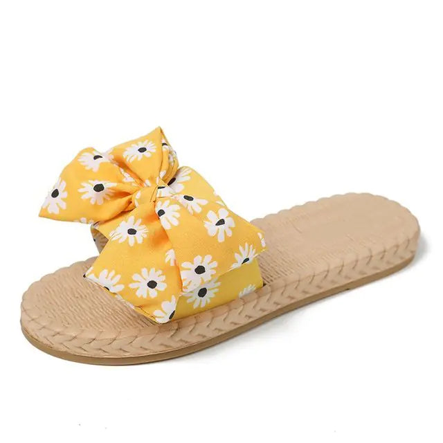 Women's Summer Flat Beach Casual Sandals - Slip-On Style