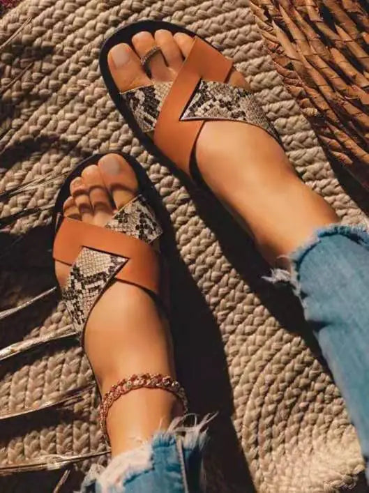 Summer Women's Fashion Sandals and Slippers