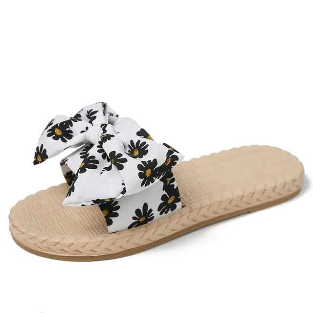 Women's Summer Flat Beach Casual Sandals - Slip-On Style