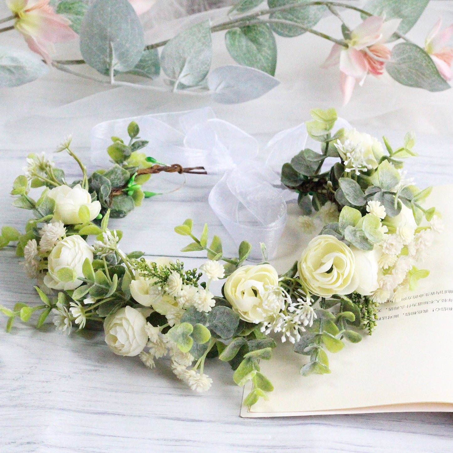 Forest style curled edge rose headband, simulated starry sky, eucalyptus wreath, bride's wedding dress, photography, headwear