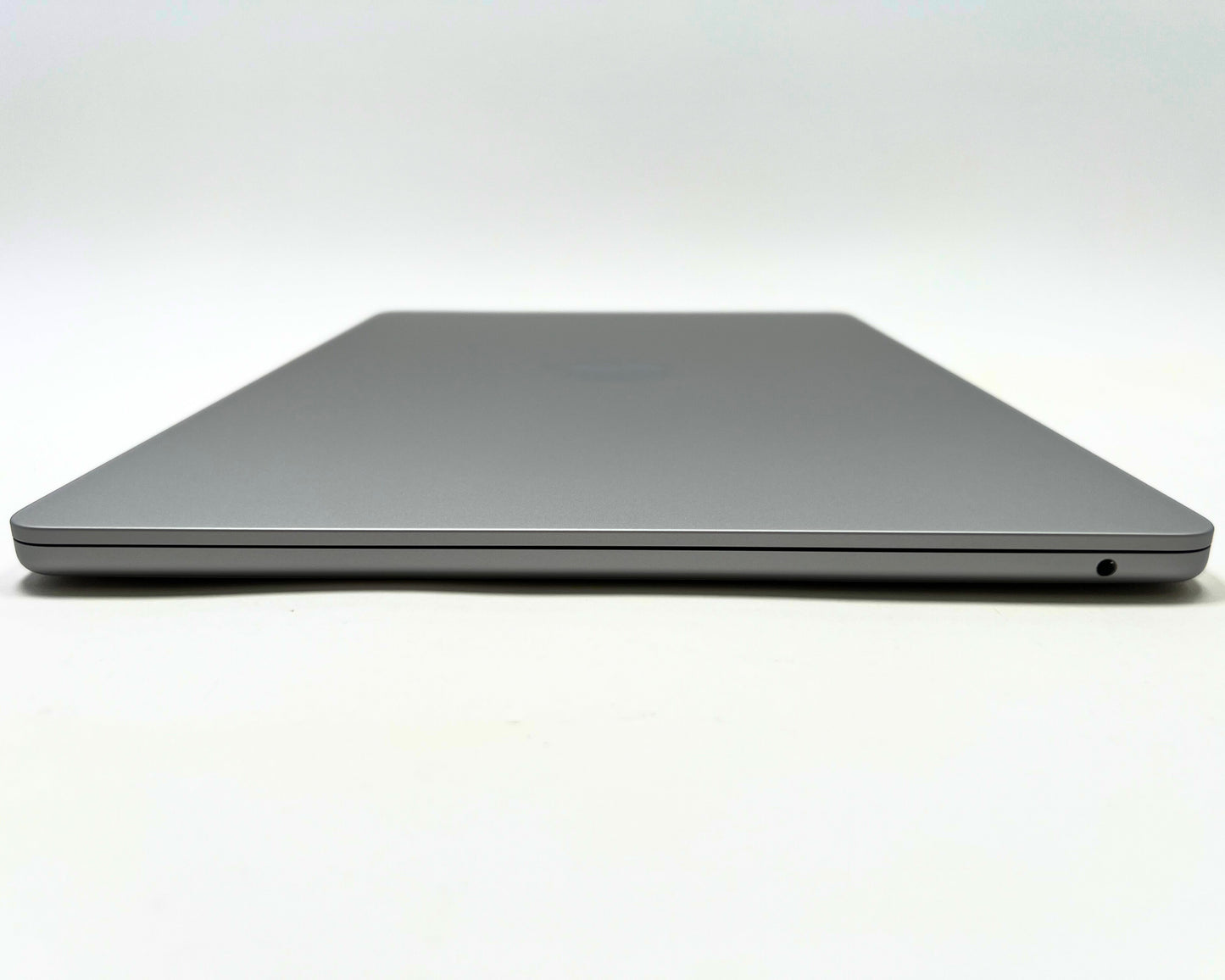 MacBook Air (2024) 15-inch – Apple M3 • 10-Core GPU – 8GB RAM 256GB SSD – 58 Cycles • 100% BH