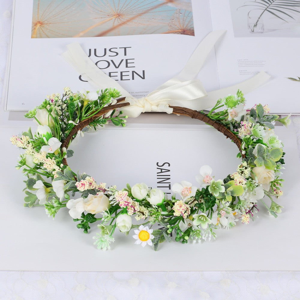 Forest style bride sweet flower headband hair accessories super fairy small floral accessories and makeup styling photography photography travel photography