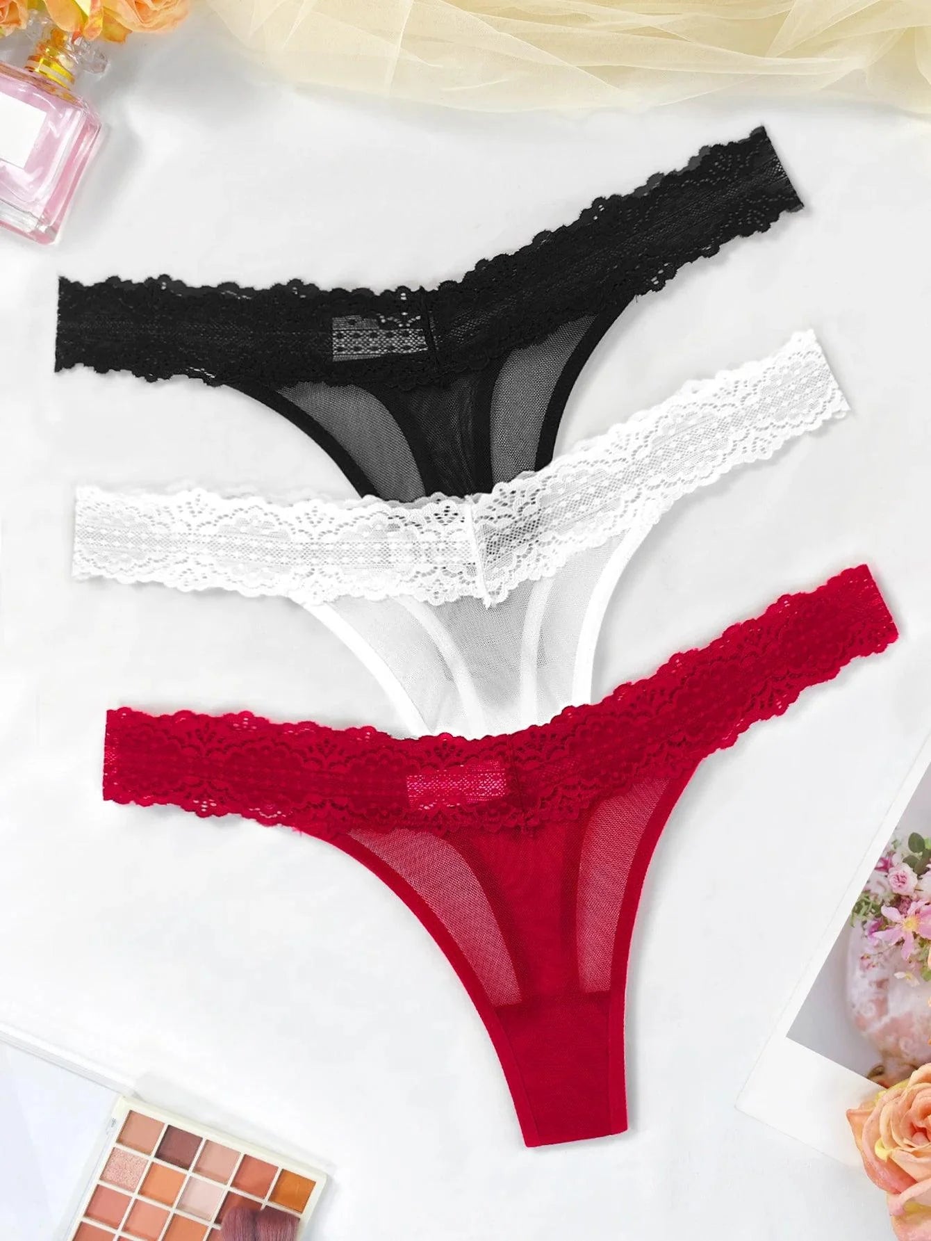 Floral Lace G-String Set - 3 Breathable Thongs for Confident Women in Vibrant Colors