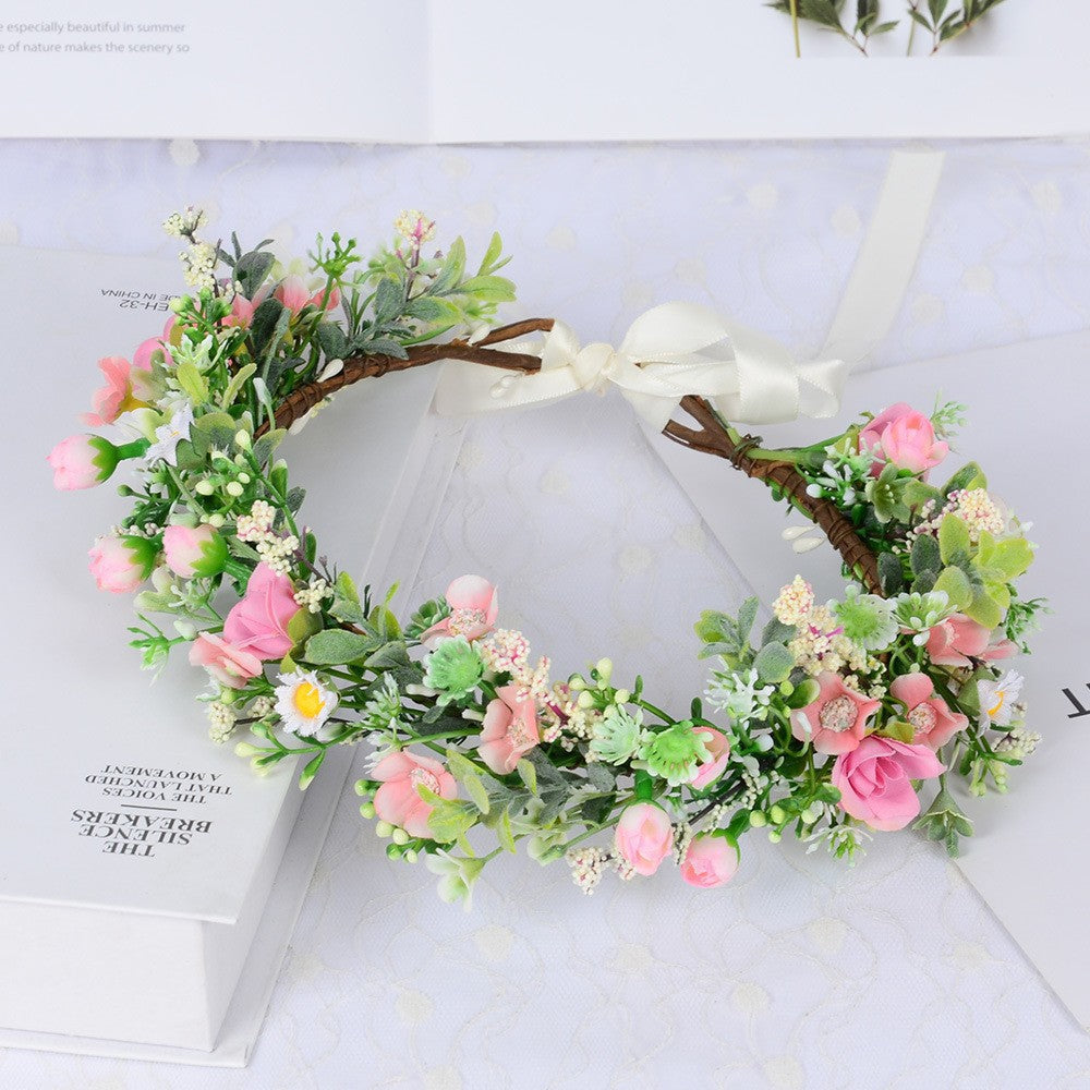 Forest style bride sweet flower headband hair accessories super fairy small floral accessories and makeup styling photography photography travel photography