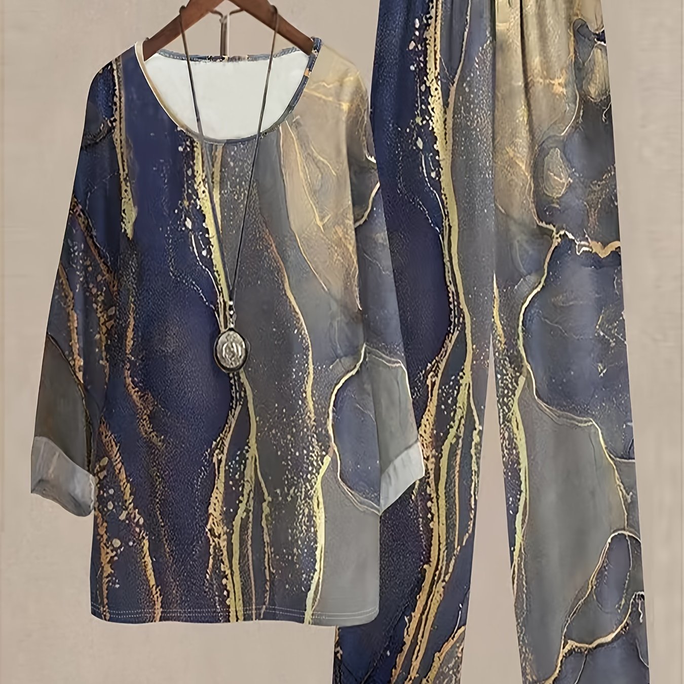 Plus Size Marble Print Long Sleeve Set