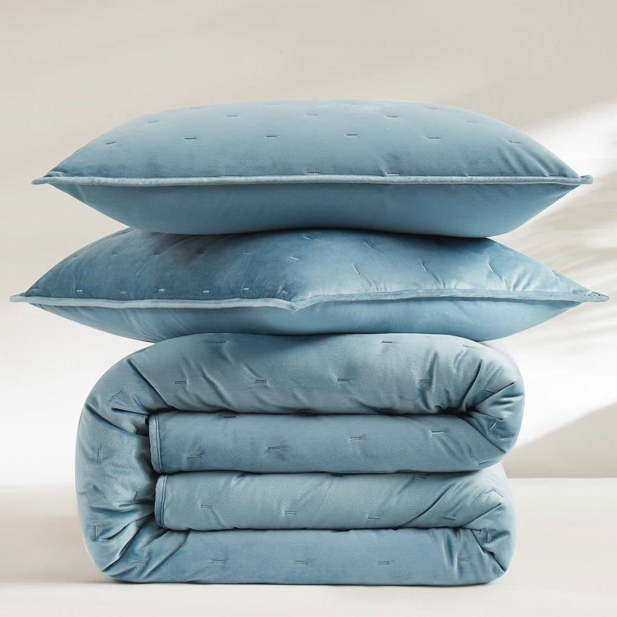 King/CAL King Size 3-Piece Blue Velvet Embroidered Super Soft Quilt Set