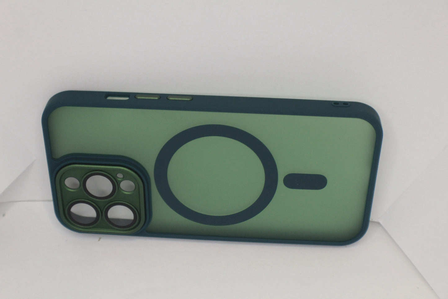 For Matte Armor Magnetic Wireless Shockproof Lens Protection Cover Matte Green