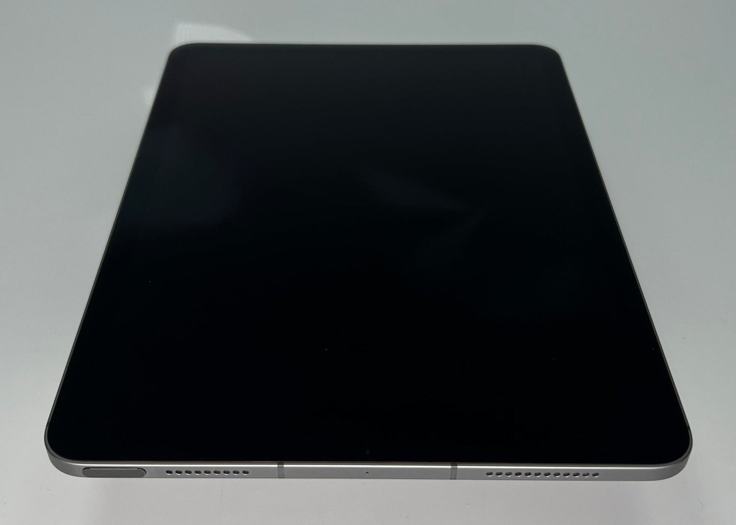 iPad Air 4th Gen (2020) 10.9‑inch Retina – Apple A14 Bionic • WiFi + Cellular - 256GB Storage