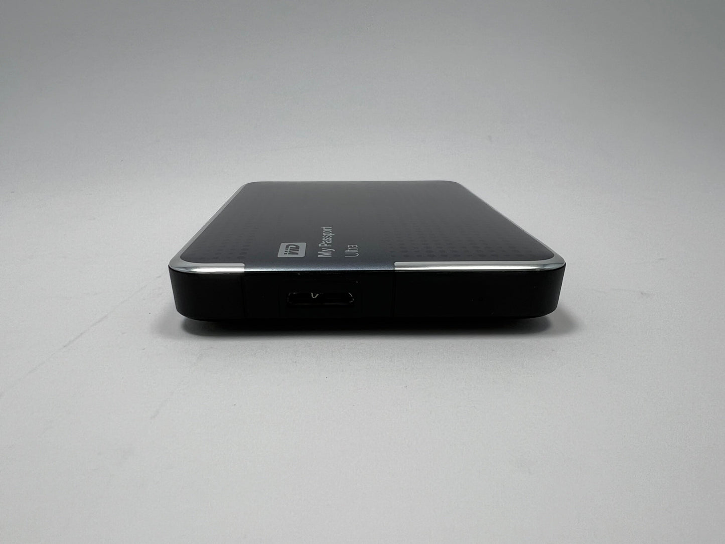 WD Passport Ultra HDD – 1TB Gray - Portable Hardrive