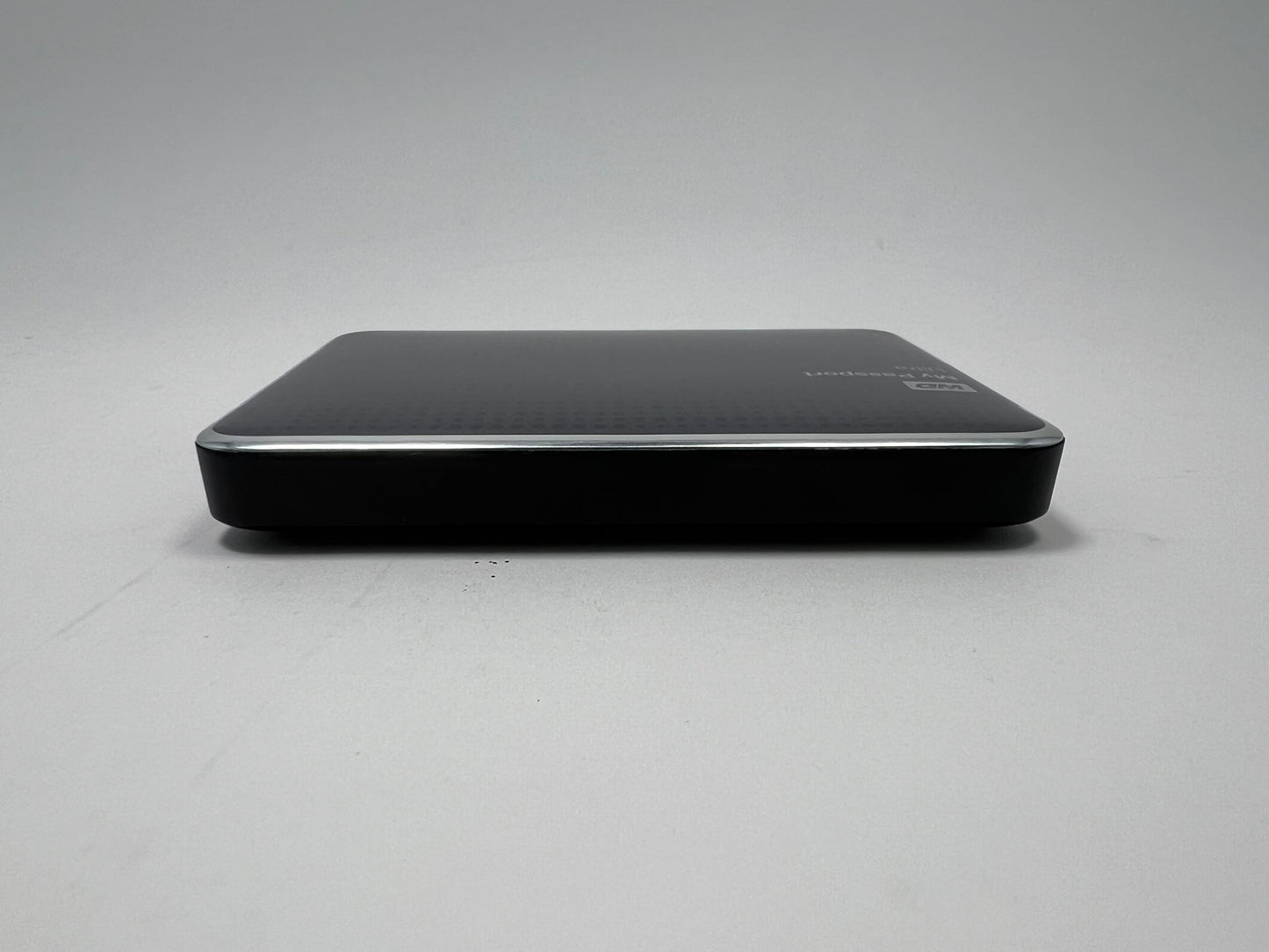 WD Passport Ultra HDD – 1TB Gray - Portable Hardrive