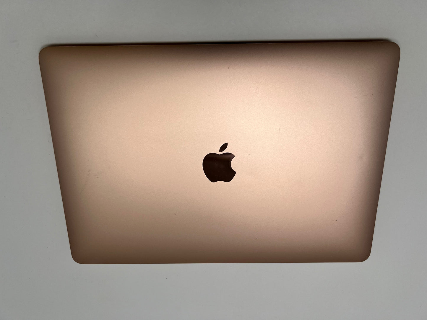 MacBook Air (2020) 13-inch – Intel Core i3 1.1GHz – 8GB RAM 256GB SSD