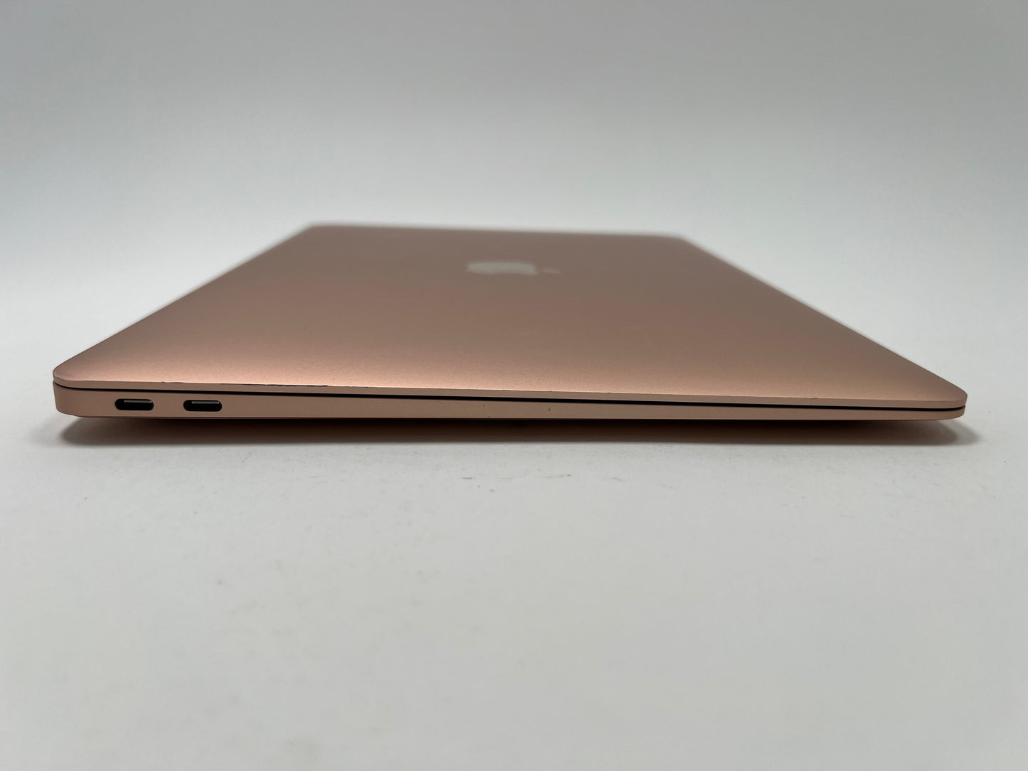 MacBook Air (2020) 13-inch – Intel Core i3 1.1GHz – 8GB RAM 256GB SSD