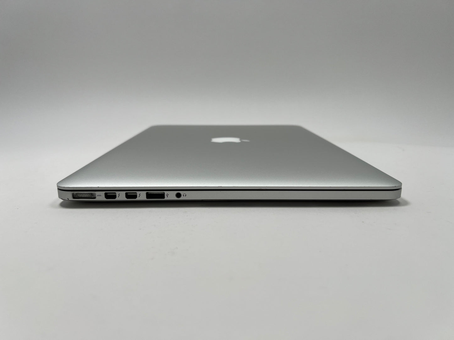 MacBook Pro (2014) 15-inch – Intel Core i7 2.5GHz – 16GB RAM 512GB SSD – NVIDIA GeForce GT 750M