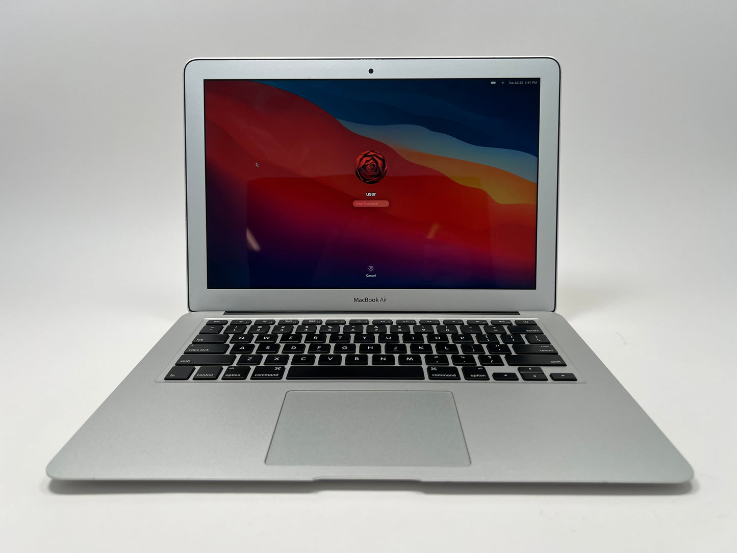 MacBook Air (2014) 13-inch – Intel Core i5 1.4GHz – 4GB RAM 256GB SSD