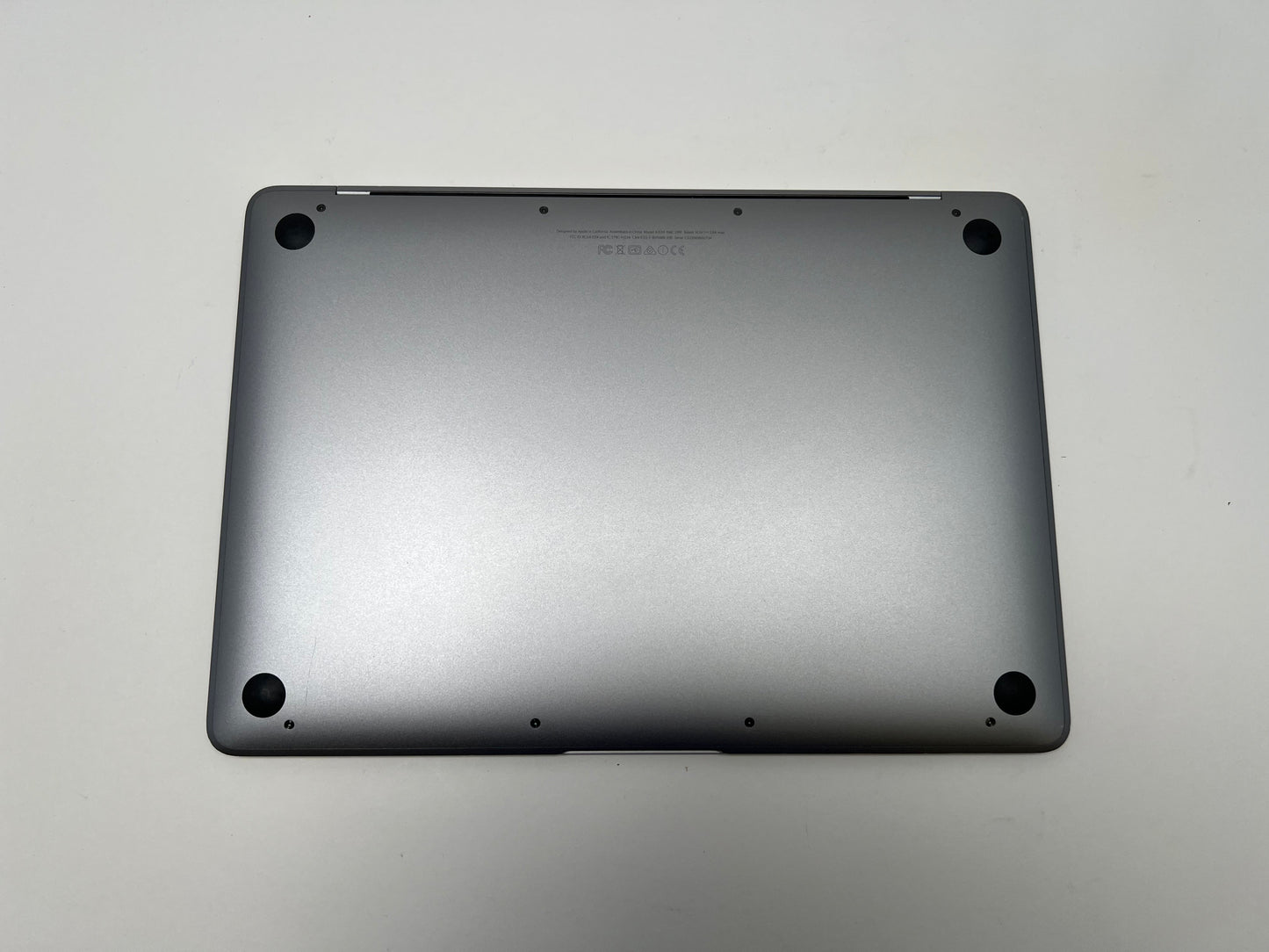 MacBook (2016) 12-inch Retina – Intel Core m7 1.3GHz – 8GB RAM 512GB SSD – 91 Battery Cycles