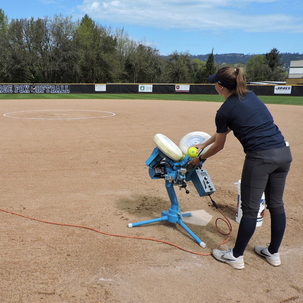 JUGS SP3™ Softball Pitching Machine