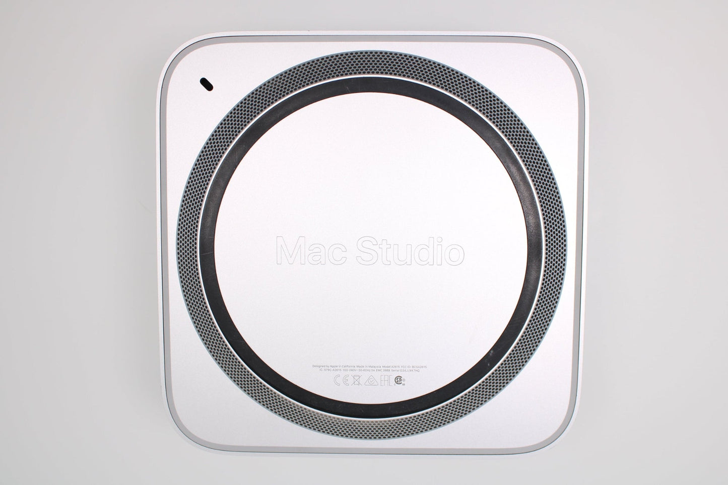 Mac Studio (2022) – Apple M1 Max 3.2GHz • 32-Core GPU – 64GB RAM 2TB SSD