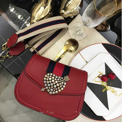 Custom High-Quality Vintage Butterfly Buckle Bag