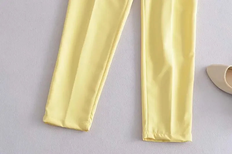 Fashionable Elegant High-Waisted Carrot Pants