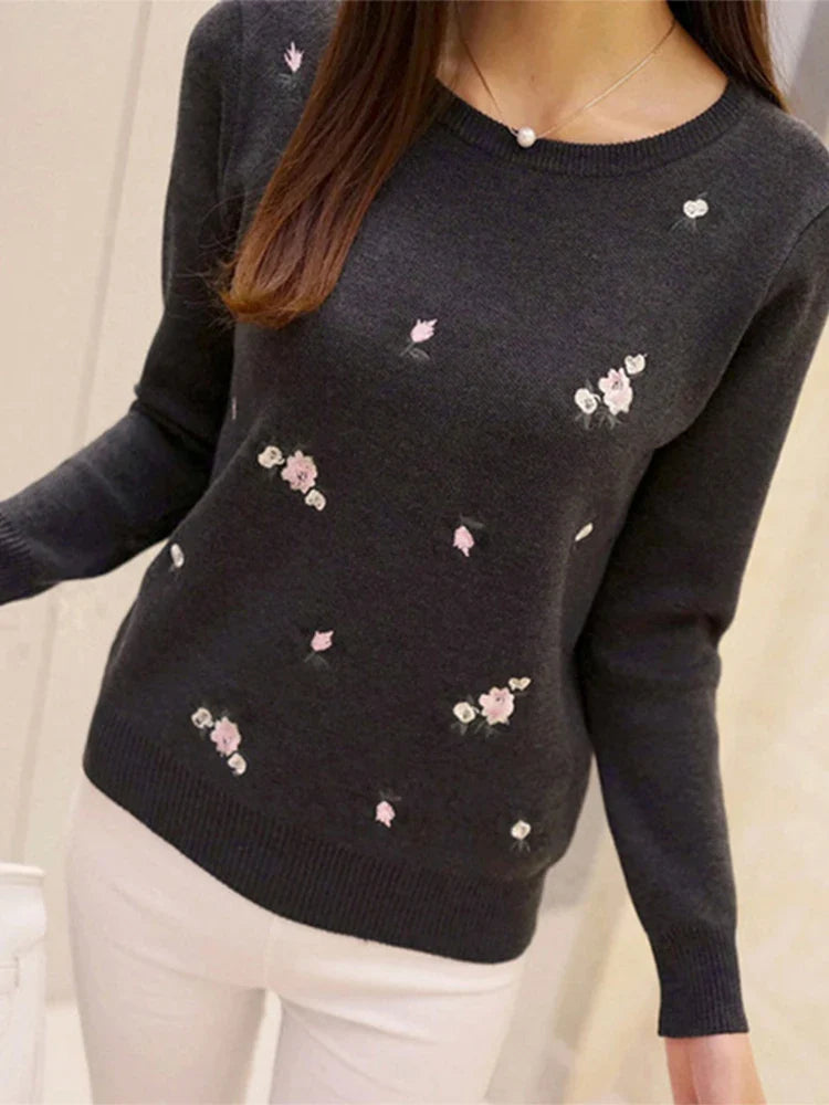 Women Embroidery Knitted  Pullover Sweater
