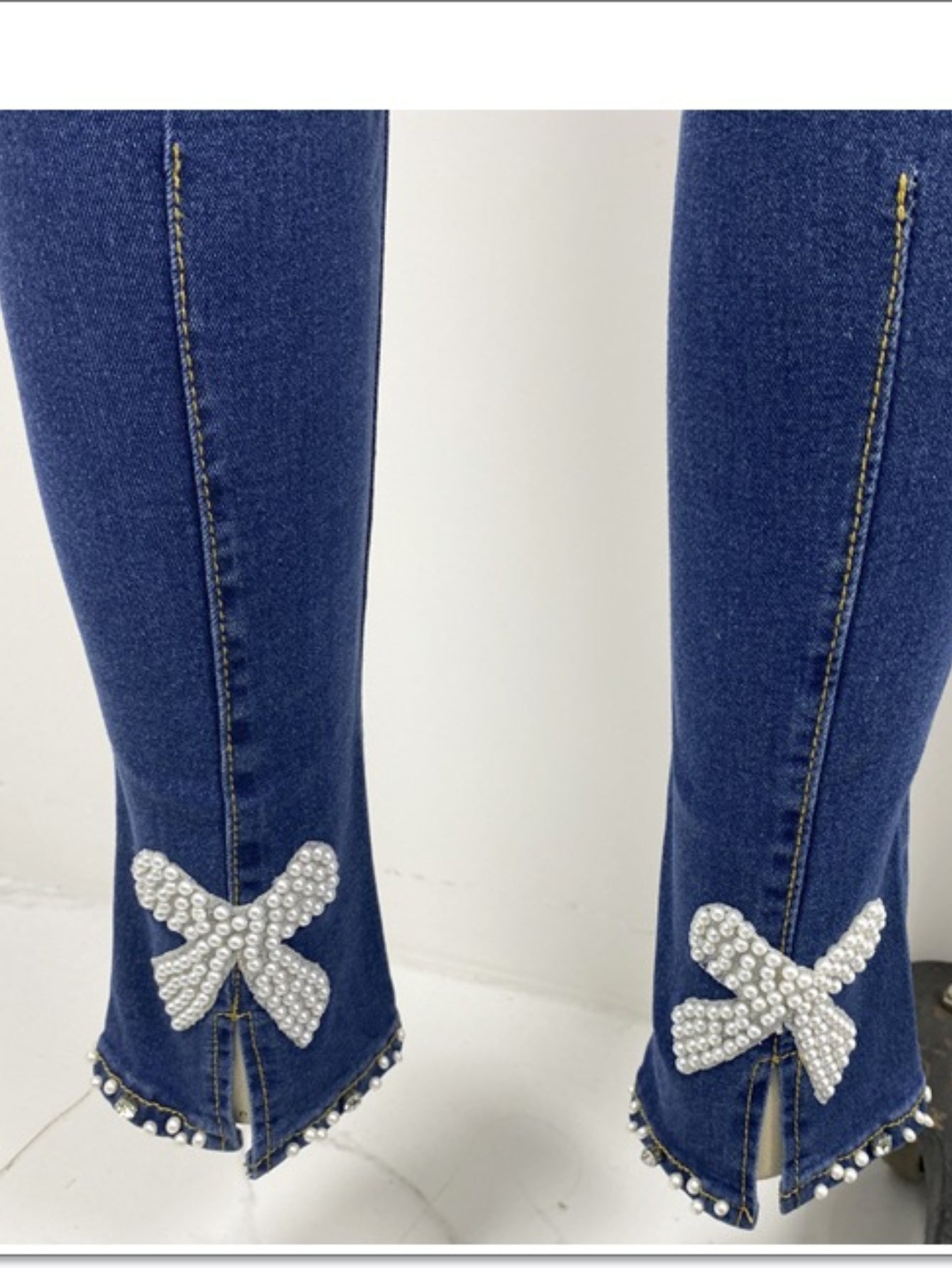 Skinny Split Hem Pants with Floral Flair