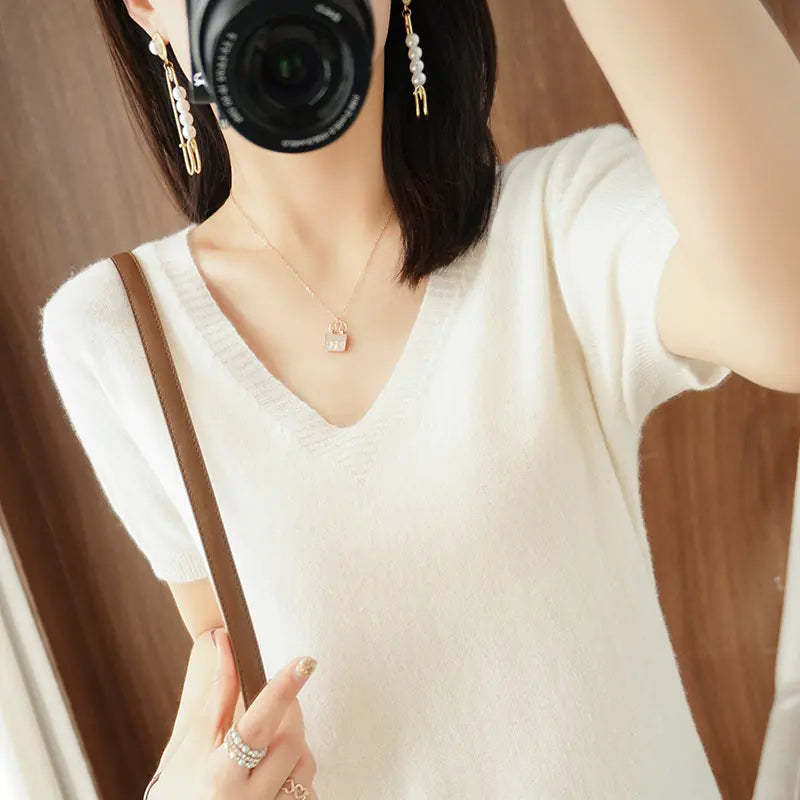 Women's V-Neck Short Sleeve Knit Sweater