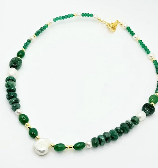 Natural Emerald and Freshwater Pearl Choker Necklace