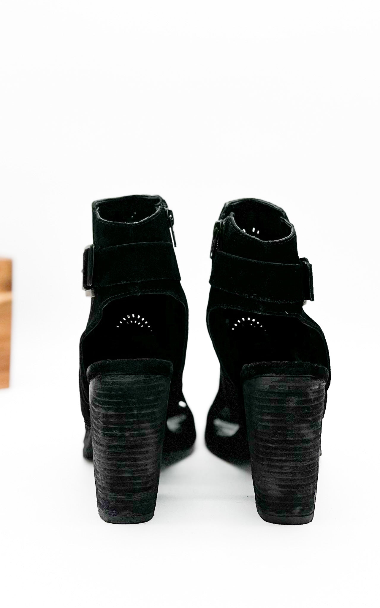 Zuzanna Heeled Sandal in Black